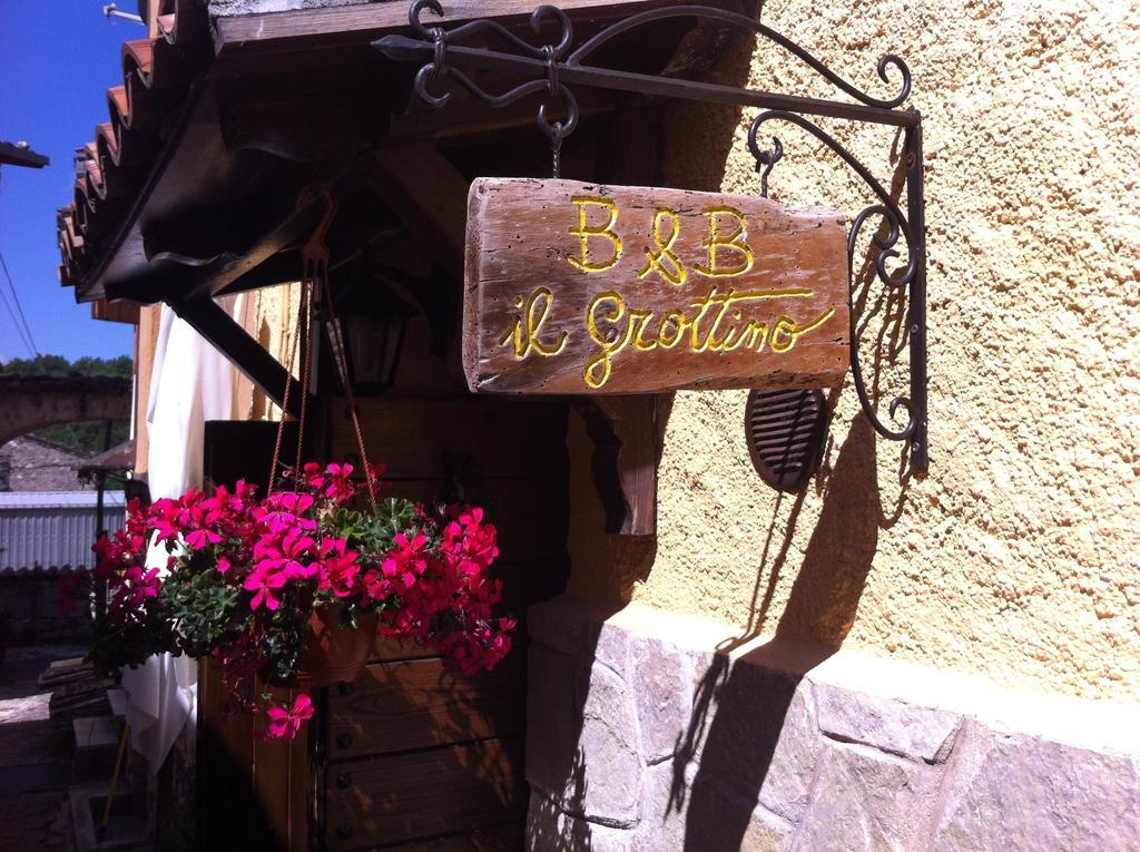 B&B Il Grottino Di Assergi Exterior photo